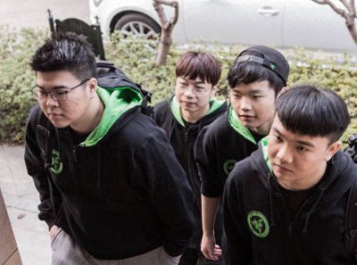 ​4AM孤存凉了彻底下线？龙神绝正面回应SY曝光内幕，白眼狼？