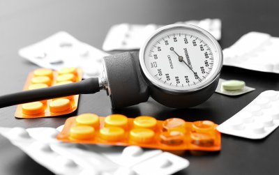 ​血压高怎么才能降下去 把升高的血压降下来，除了天天吃药，还有什么好方法？