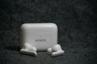 ​苹果13蓝牙耳机怎么连接