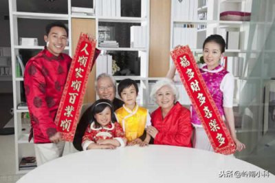 ​春联的正确贴法小妙招（春联怎么贴？不小心贴错就丢人了）