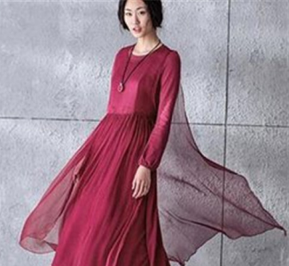 ​桑蚕丝怎么洗才正确（桑蚕丝正确的洗涤方法 如何保养桑蚕丝面料的衣物）