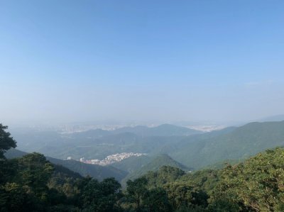 ​梧桐山旅游攻略（梧桐山徒步攻略：一个人挑战深圳最高峰）