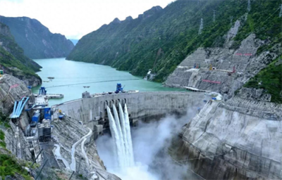 ​拦腰截断金沙江，中国建全球规模最大水电站，到底有多壮观？