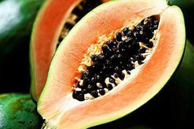 ​木瓜生吃的正确吃法（木瓜生吃的正确吃法，木瓜怎么生吃步骤）