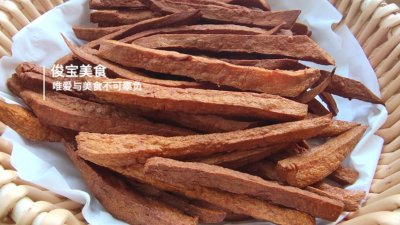 ​教你怎么制作红薯干，能吃一个冬天的小零食。