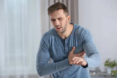 ​什么是肺心病及症状（什么是肺心病？又有什么症状呢？）