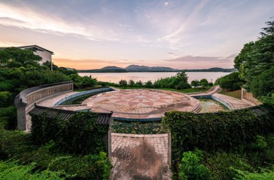 ​1995年哈尔滨猫脸老太太事件