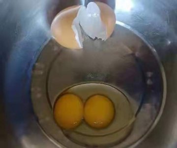 ​双黄鸡蛋是不是人工造成的（为什么小孩不能吃双黄蛋）