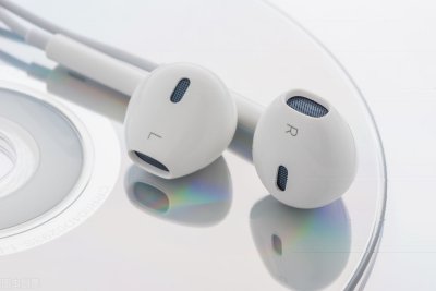 ​耳机怎么清理才能干净(耳机脏了怎么办？30秒教你快速清洁耳机，简单方便又管