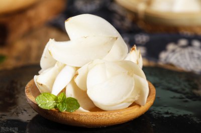 ​嗓子干咳怎么办（持续性干咳、久咳不愈怎么办？一个简单的小食方，巧妙治愈咳