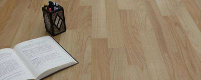 ​皮革地板怎么清除干净 地板革烂了怎么办