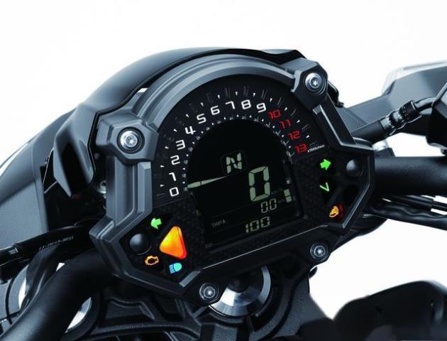 新手入门中量级街车川崎Z650,啥都别说就是好骑-