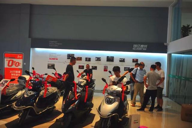 摩托英豪 钱江摩托之这钱江250真拉风-