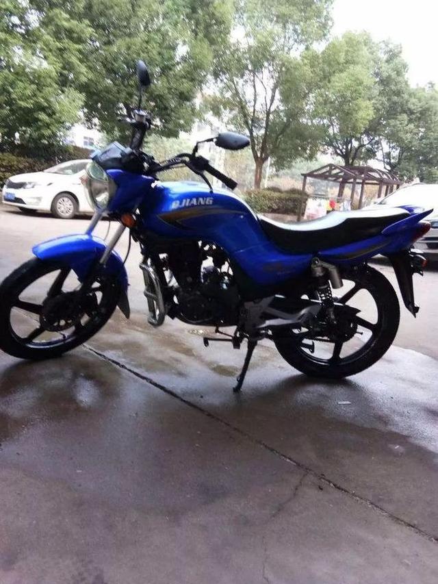 摩托英豪 钱江摩托之这钱江250真拉风-