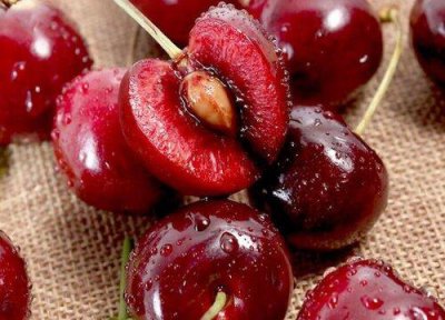 ​车厘子吃过后嘴巴发苦怎么回事（车厘子坏了的味道）