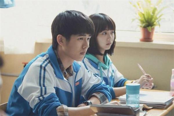 情侣毕业之后就要分手吗 大学情侣毕业后怎么办