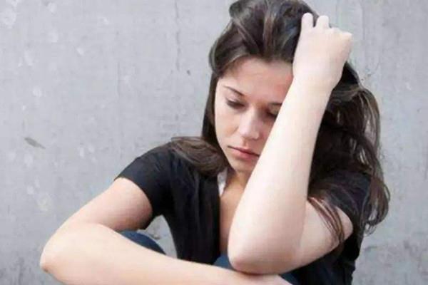 自卑心理怎么解决 自卑怎么办 自卑心理怎么解决 自卑怎么办