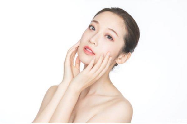 怎样知道自己是什么皮肤 五种基本肤质的辨别 怎样知道自己是什么皮肤 五种基本肤质的辨别