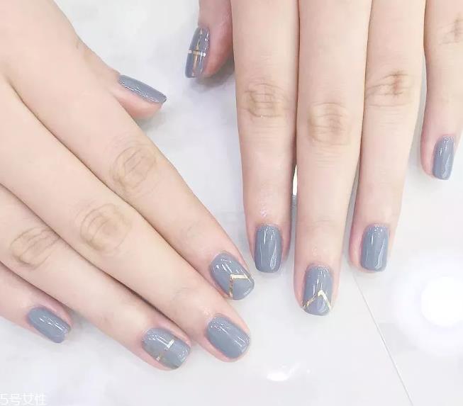 高冷气质美甲颜色有哪些 这几款让指尖更亮眼
