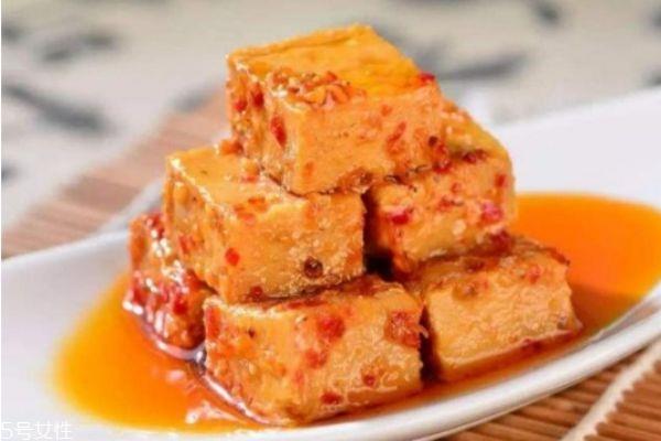 如何挑选豆腐 豆腐的选购技巧 如何挑选豆腐 豆腐的选购技巧