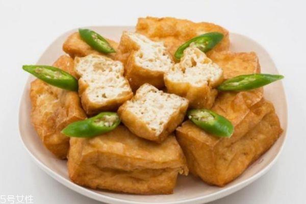 如何挑选豆腐 豆腐的选购技巧 如何挑选豆腐 豆腐的选购技巧