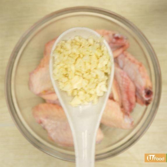 鸡翅的做法大全家常 3款简易鸡翼食谱 鸡翅的做法大全家常 3款简易鸡翼食谱