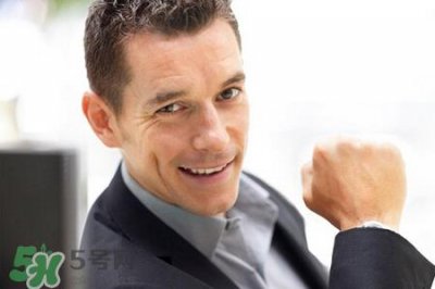 ​男人冬天怕冷吃什么好？男人冬天怕冷怎么办？