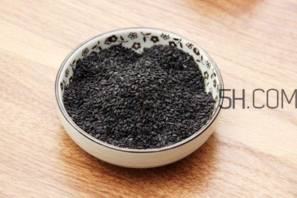 黑芝麻能多吃吗？黑芝麻吃多了有什么坏处？