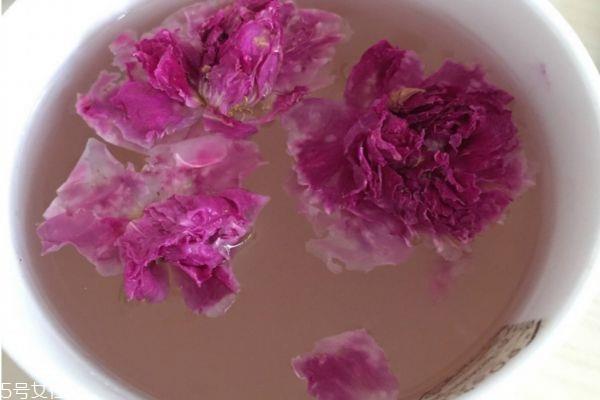 玫瑰花怎么泡茶比较好 玫瑰花泡水喝的9大禁忌