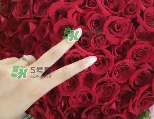 七夕怎么晒礼物_七夕晒礼物图片_晒男朋友七夕送礼物说说