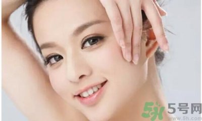 ​14岁女孩皮肤黑怎么办?女生皮肤黑怎么变白