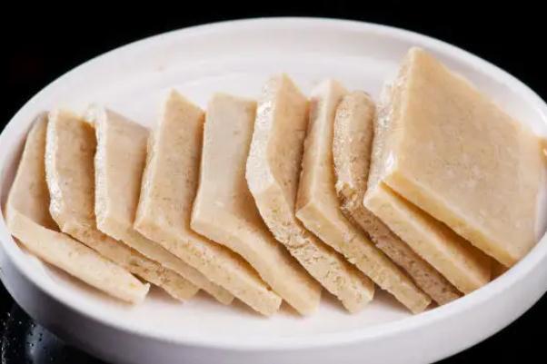 冻豆腐对人体有害吗 冻豆腐对身体有什么好处 冻豆腐对人体有害吗 冻豆腐对身体有什么好处