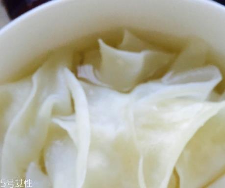 阿宽红油面皮怎么泡?需要泡足这么长时间 阿宽红油面皮怎么泡?需要泡足这么长时间