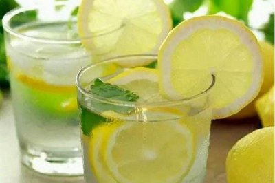 ​柠檬茶泡久了变苦能喝吗 柠檬茶泡多久能喝