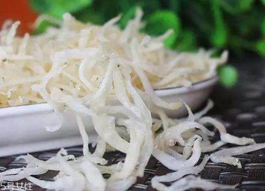 银鱼怎么做给宝宝吃 推荐是银鱼面