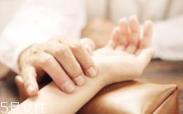 湿气重不能吃哪些水果?西瓜香蕉不要吃 湿气重不能吃哪些水果?西瓜香蕉不要吃