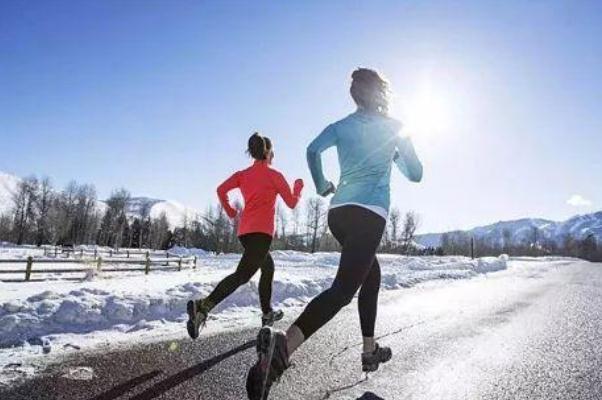 跑步有必要穿紧身裤吗 跑步有氧和无氧的区别 跑步有必要穿紧身裤吗 跑步有氧和无氧的区别