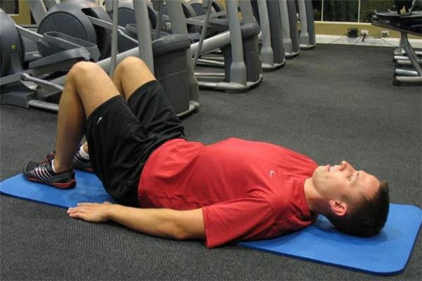 直腿臀桥怎么做 直腿臀桥动作标准