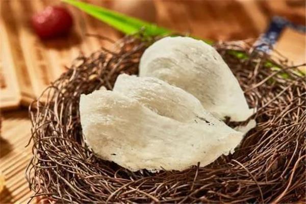 燕窝一次吃一盏还是半盏 燕窝吃多久有效果