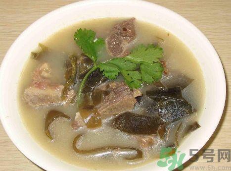 海带排骨汤什么时候放海带?海带排骨汤放海带的时间 海带排骨汤什么时候放海带?海带排骨汤放海带的时间