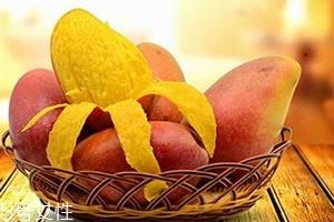 贵妃芒怎么切 贵妃芒的切法 贵妃芒怎么切 贵妃芒的切法