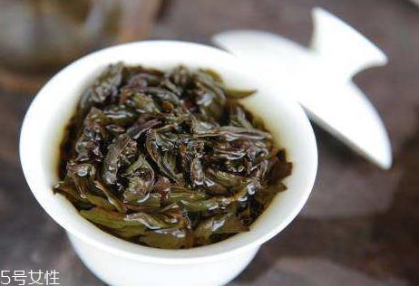 岩茶什么味道 岩茶泡出来什么颜色