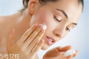 含皂基的洗面奶有害吗 含皂基洗面奶的清洁力好 含皂基的洗面奶有害吗 含皂基洗面奶的清洁力好