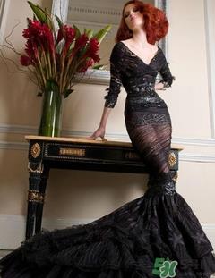 生日可以穿黑色的衣服吗？参加别人的生日可以穿黑色的衣服吗？