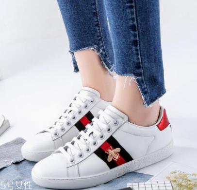 女式春夏运动鞋怎么挑？三种款式好搭又显高