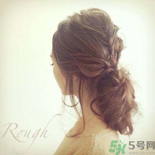 女士蓬松发型推荐