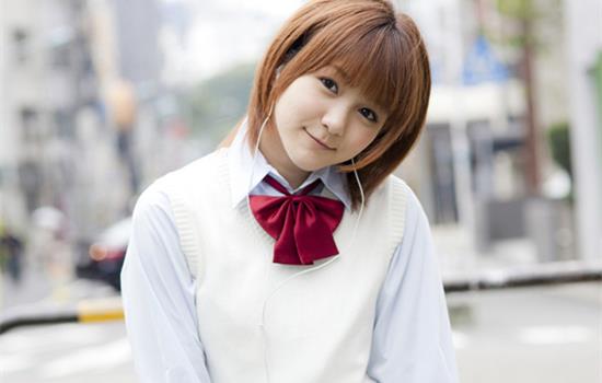 陌生人女生聊天开场白,和一个陌生的女孩聊天开场白