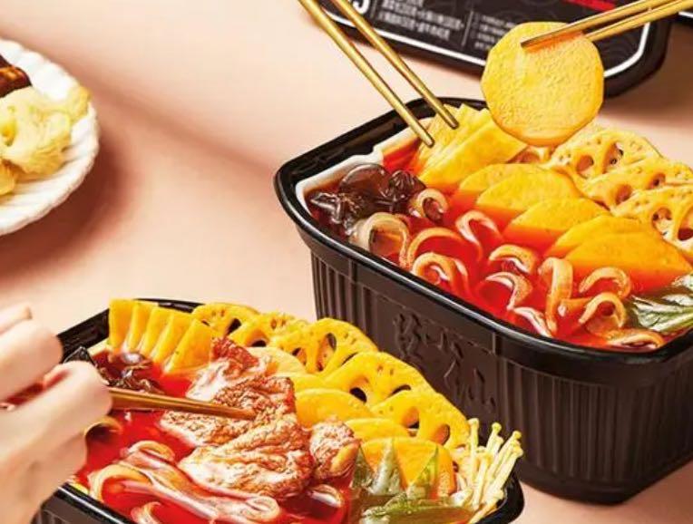 生活12306回应高铁上能否吃自热火锅，哪些东西不能带上高铁？  1