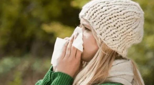 生活风热感冒吃什么药效果好（风寒和风热感冒区别和症状）  1