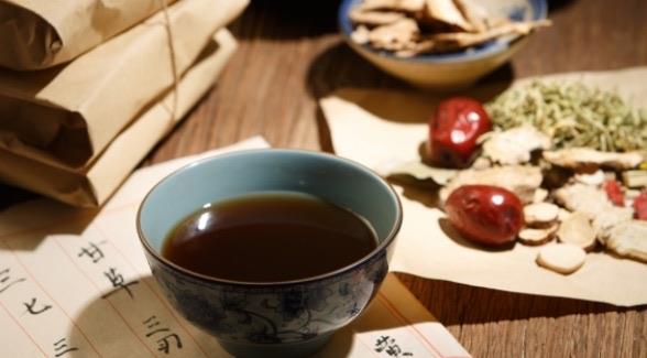 生活风热感冒吃什么药效果好（风寒和风热感冒区别和症状）  2